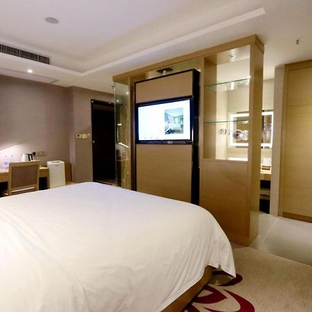 Lavande Hotel Foshan Yiwu Commodities City Экстерьер фото